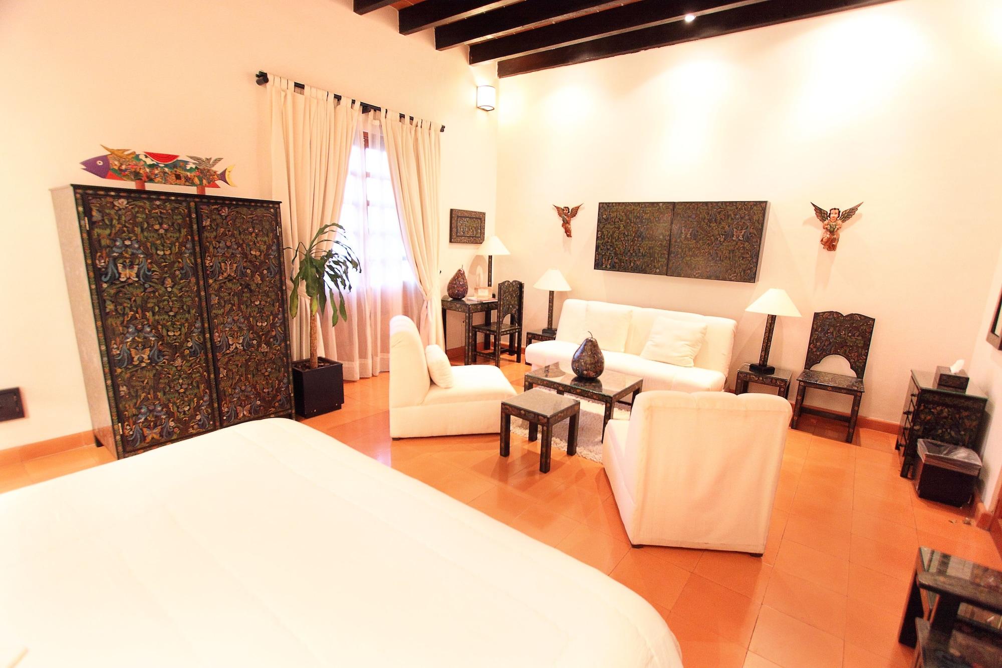 Hotel Boutique La Casa Azul Cuernavaca Bagian luar foto
