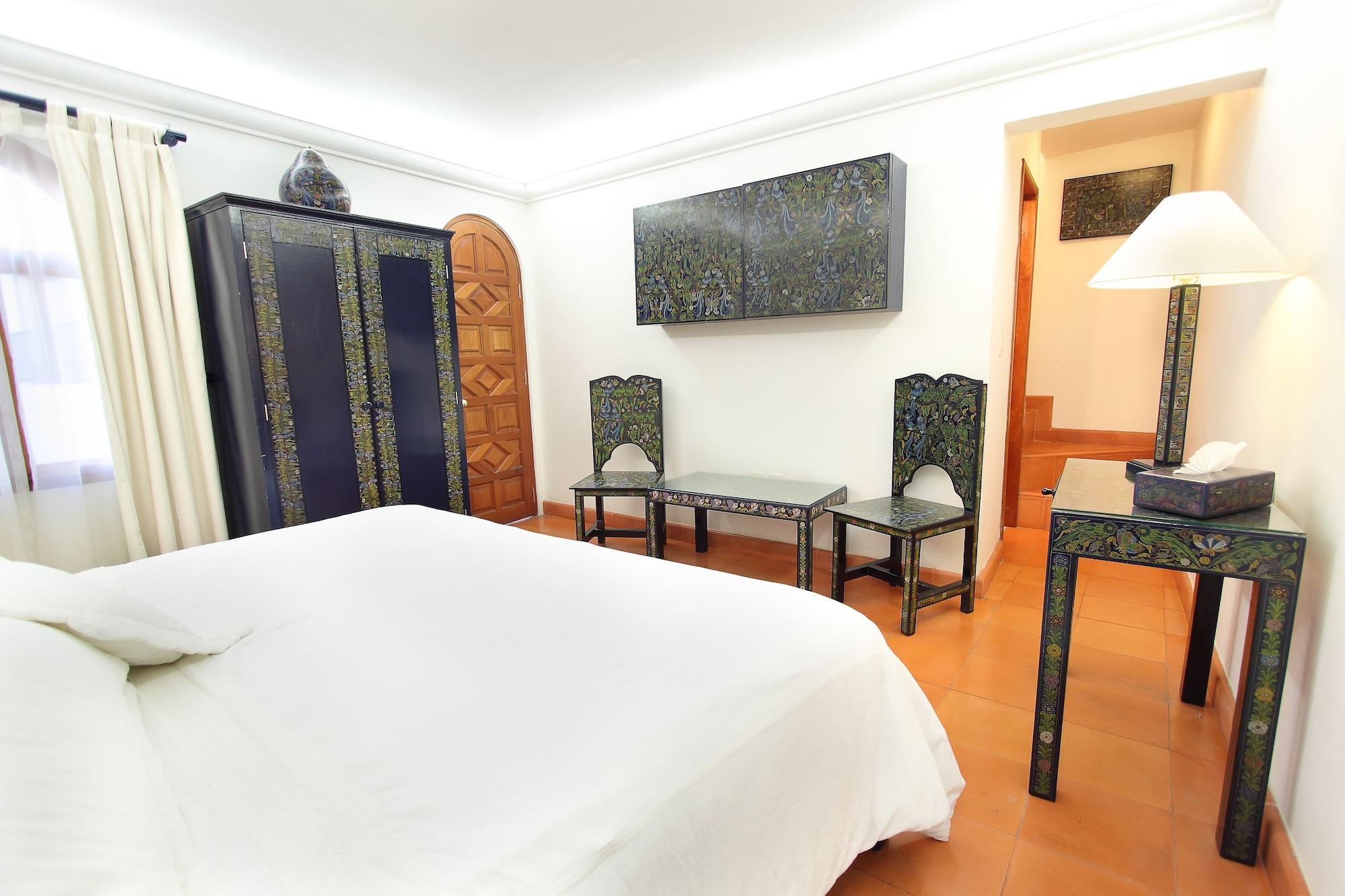 Hotel Boutique La Casa Azul Cuernavaca Bagian luar foto